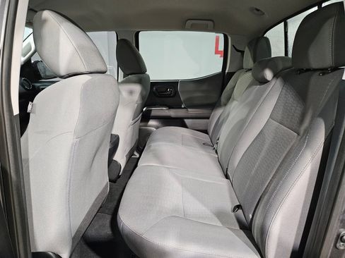 Used 2019 Toyota Tacoma SR5 image 34