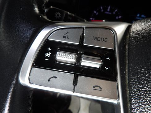 Used 2022 Kia Telluride LX FWD image 27