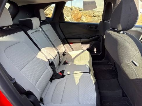 Used 2024 Ford Escape Active image 11