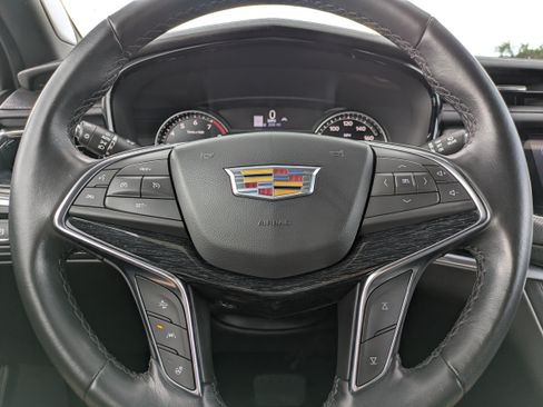 Certified 2024 Cadillac XT5 Premium Luxury FWD image 26