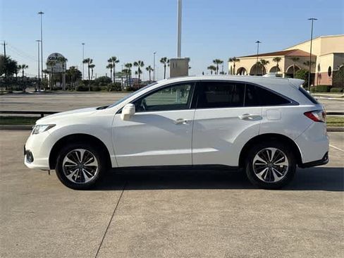 Used 2017 Acura RDX AWD w/ Advance Package image 2