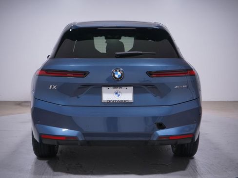 Used 2026 BMW iX xDrive60 image 5