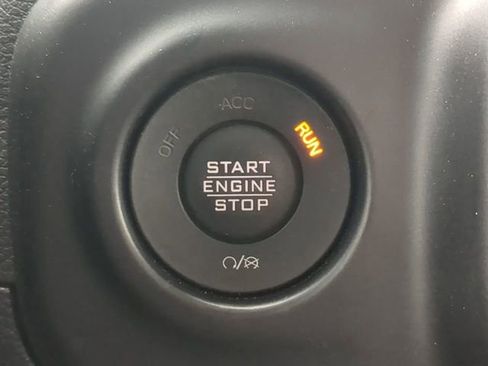 Used 2022 Jeep Gladiator Willys image 31