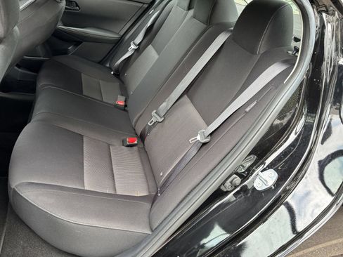 Used 2025 Nissan Sentra SV FWD image 37