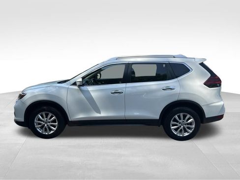 Used 2019 Nissan Rogue SV FWD image 2