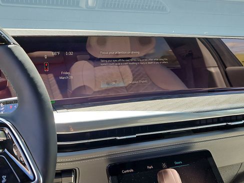 New 2025 Cadillac Escalade IQ Luxury 1 w/ Smart Trailering package image 21