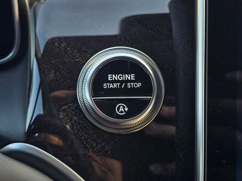 Used 2026 Mercedes-Benz GLC 300 image 34