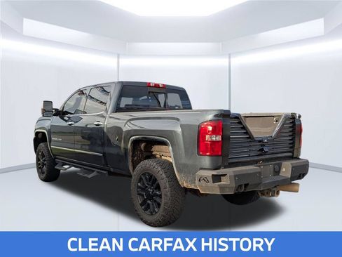 Used 2017 GMC Sierra 2500 Denali w/ Duramax Plus Package AWD/4WD image 2