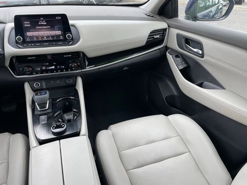 Used 2023 Nissan Rogue SL image 7