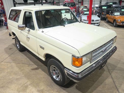 Used 1990 Ford Bronco AWD/4WD image 28