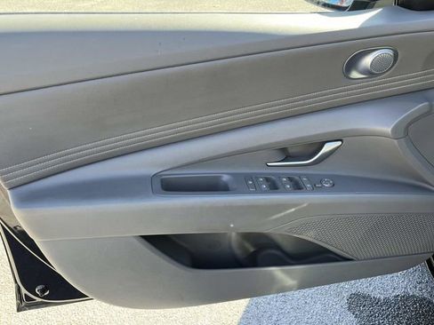 Used 2024 Hyundai Elantra SEL w/ Convenience Package FWD image 28