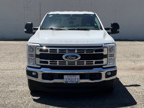 Used 2023 Ford F250 XLT AWD/4WD image 9