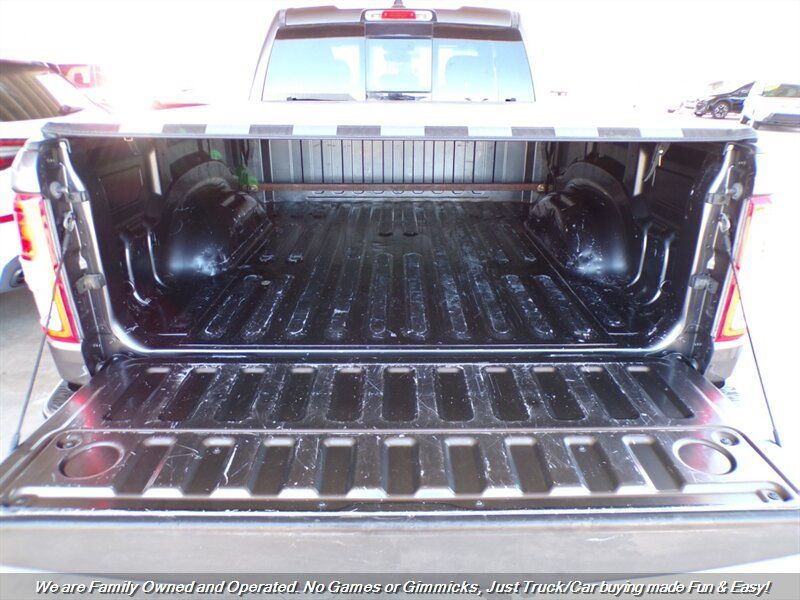 Used 2021 RAM 1500 Big Horn AWD/4WD image 9