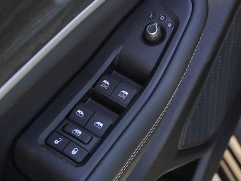 New 2026 Jeep Grand Cherokee Altitude RWD image 20