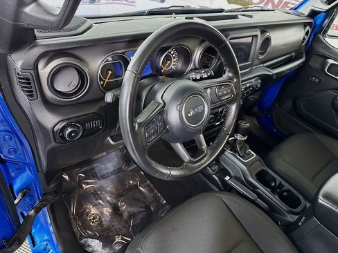 Used 2021 Jeep Wrangler Unlimited Sport image 17