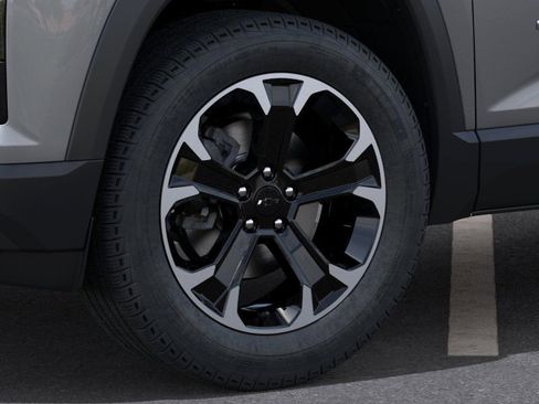 New 2026 Chevrolet Equinox LT w/ Convenience Package II FWD image 11