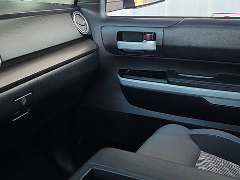 Used 2020 Toyota Tundra SR5 image 23