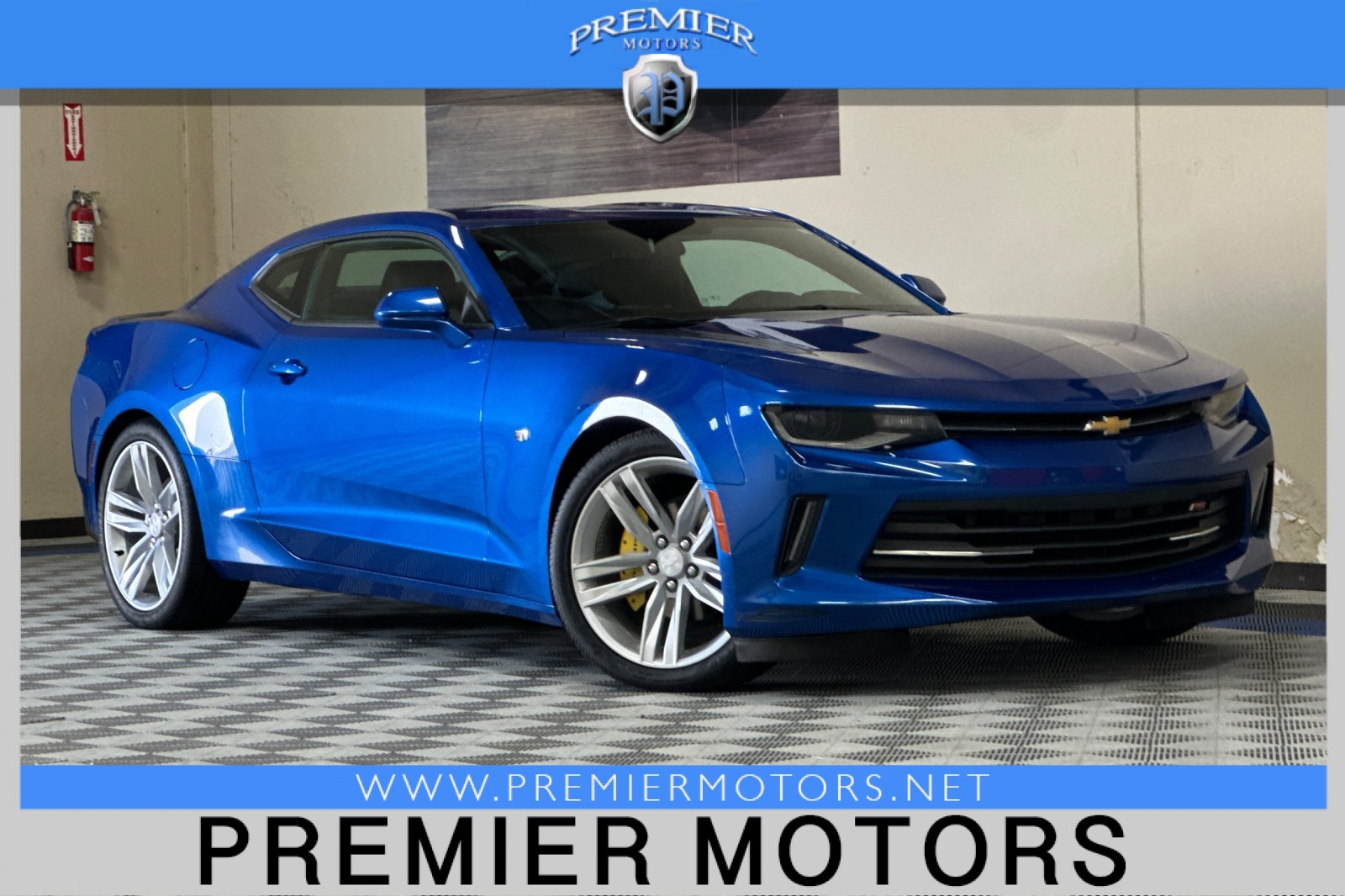 Used 2016 Chevrolet Camaro LT RWD image 1