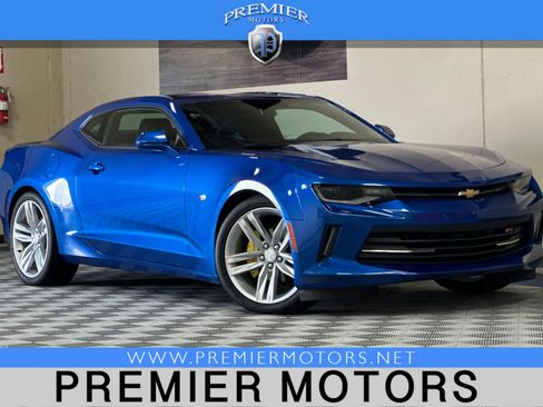 Used 2016 Chevrolet Camaro LT RWD image 1