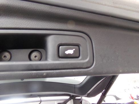 Used 2016 Honda Pilot Elite image 27