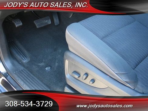 Used 2018 Chevrolet Tahoe LS w/ Skid Plate Package AWD/4WD image 4