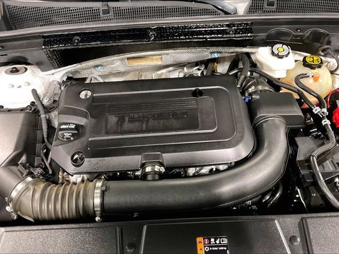 Used 2022 Buick Envision Avenir w/ Technology Package II FWD image 39