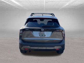 New 2025 Nissan Kicks SR w/ Illumination Package AWD/4WD video 3