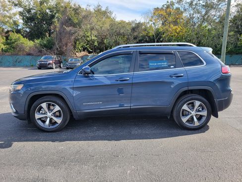 Used 2020 Jeep Cherokee Limited image 10