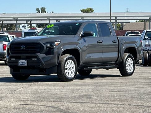 Used 2025 Toyota Tacoma SR5 AWD/4WD image 7