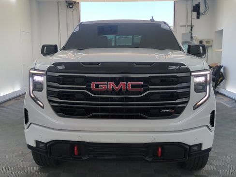 Used 2025 GMC Sierra 1500 AT4 w/ AT4 Premium Package AWD/4WD image 6