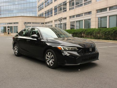 Used 2025 Honda Civic LX image 1