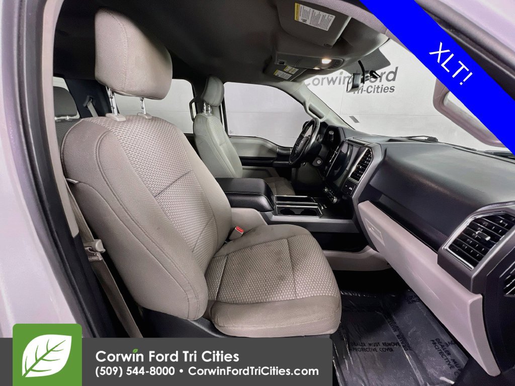 Used 2017 Ford F150 XLT w/ Equipment Group 302A Luxury AWD/4WD image 15
