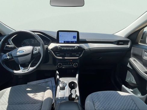 Used 2021 Ford Escape SE w/ SE Sport Appearance Package FWD image 9