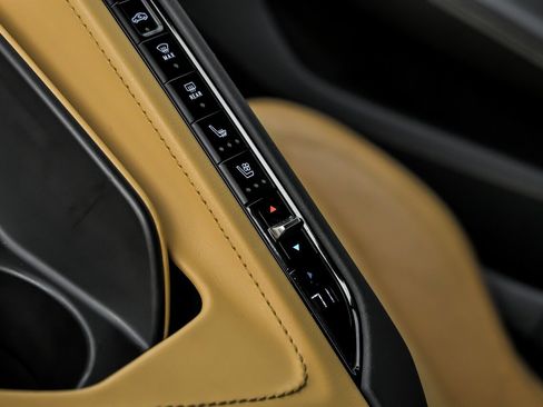 Used 2020 Chevrolet Corvette Stingray Preferred Cpe w/ 2LT Preferred Equipment Group image 40