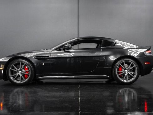 Used 2016 Aston Martin V8 Vantage S RWD image 5