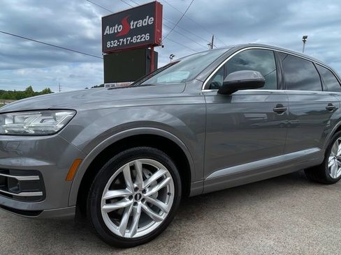 Used 2017 Audi Q7 3.0T Prestige AWD/4WD image 4