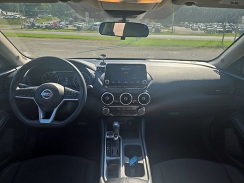 Used 2023 Nissan Sentra SV FWD image 3