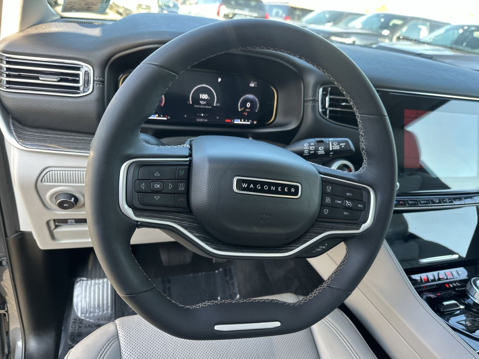 Used 2022 Jeep Wagoneer Series III w/ Flexible Seating Group AWD/4WD image 17