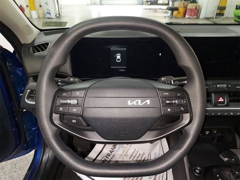 Used 2025 Kia K4 LXS image 20