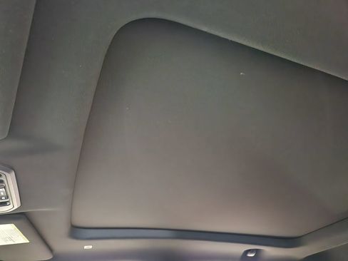 Used 2025 Toyota Tundra Limited AWD/4WD image 47