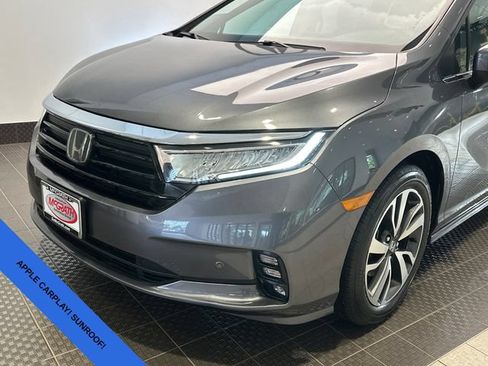 Used 2023 Honda Odyssey Touring image 6