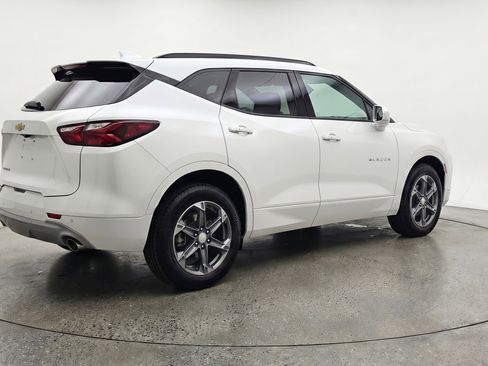 Used 2025 Chevrolet Blazer LT FWD image 9