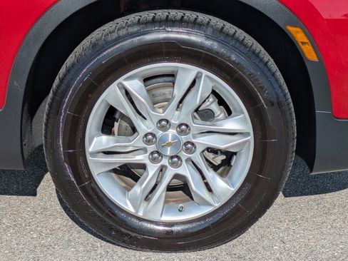 Used 2022 Chevrolet Blazer LT AWD/4WD image 9