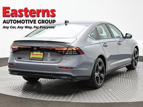 Used 2025 Honda Accord Sport image 5