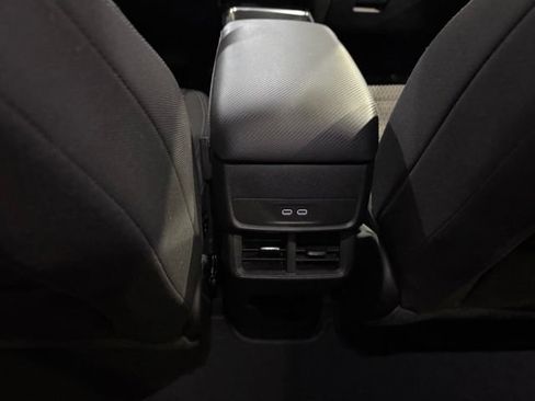 Used 2025 Chevrolet Equinox LT FWD image 29