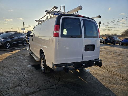 Used 2017 GMC Savana 2500 G2500 Cargo image 23