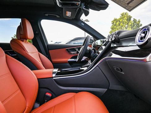 New 2026 Mercedes-Benz GLC 300 image 16