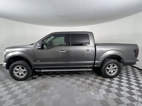 Used 2016 Ford F150 XLT w/ Equipment Group 302A Luxury image 9