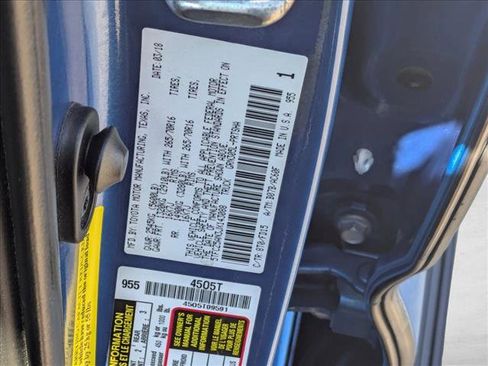 Used 2018 Toyota Tacoma TRD Off-Road image 25