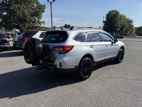 Used 2016 Subaru Outback 3.6R Limited AWD/4WD image 5